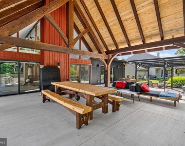 6192 Llanfair Drive - Photo Thumbnail 29