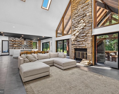 6192 Llanfair Drive - Photo Thumbnail 2