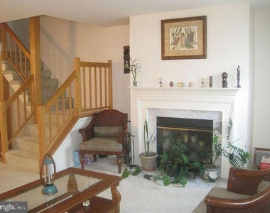 9629 Hadleigh Court - Photo Thumbnail 5