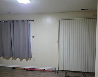 9629 Hadleigh Court - Photo Thumbnail 14