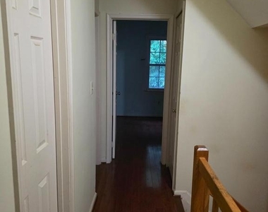9629 Hadleigh Court - Photo Thumbnail 25