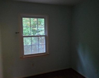 9629 Hadleigh Court - Photo Thumbnail 24
