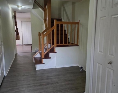 9629 Hadleigh Court - Photo Thumbnail 2