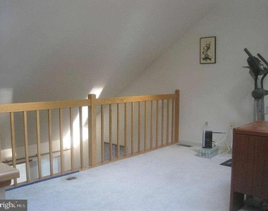 9629 Hadleigh Court - Photo Thumbnail 10