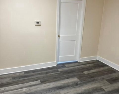 27 E Main Street - Photo Thumbnail 1