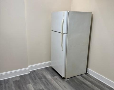 27 E Main Street - Photo Thumbnail 9