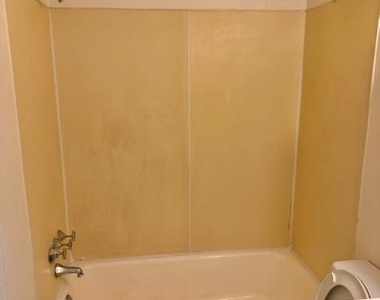 27 E Main Street - Photo Thumbnail 6