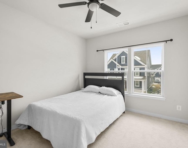 10706 Larkswood Street - Photo Thumbnail 24