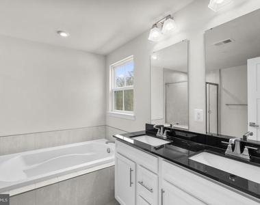 10706 Larkswood Street - Photo Thumbnail 20