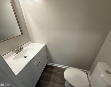 9984 Shoshone Way - Photo Thumbnail 3
