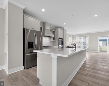 1808 Parham Way - Photo Thumbnail 9