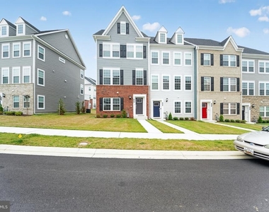 1808 Parham Way - Photo Thumbnail 29