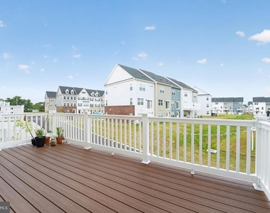 1808 Parham Way - Photo Thumbnail 27