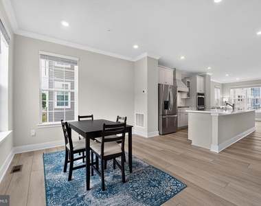 1808 Parham Way - Photo Thumbnail 12