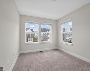 1808 Parham Way - Photo Thumbnail 22