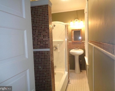 2908 Grindon Avenue - Photo Thumbnail 7