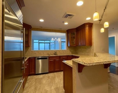 2901 Boston Street - Photo Thumbnail 8