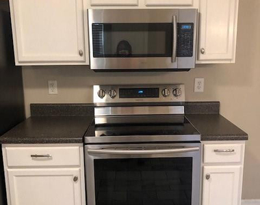 102 Digby Court - Photo Thumbnail 7
