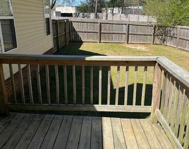 102 Digby Court - Photo Thumbnail 12