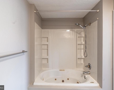 689 Winding Stream Way - Photo Thumbnail 15