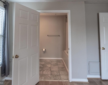 689 Winding Stream Way - Photo Thumbnail 14