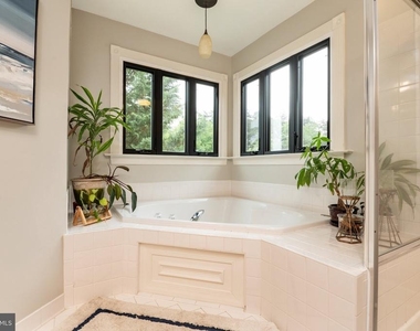 119 Fordham Drive - Photo Thumbnail 25