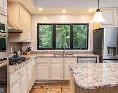 119 Fordham Drive - Photo Thumbnail 13