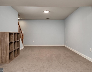 119 Fordham Drive - Photo Thumbnail 32