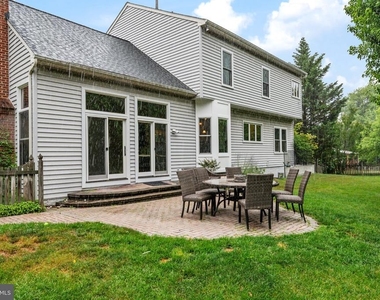 119 Fordham Drive - Photo Thumbnail 16