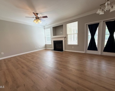 420 Cline Falls Drive - Photo Thumbnail 4