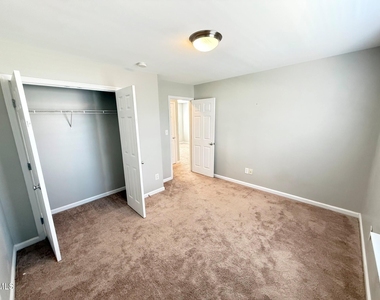 420 Cline Falls Drive - Photo Thumbnail 20