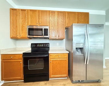 420 Cline Falls Drive - Photo Thumbnail 8