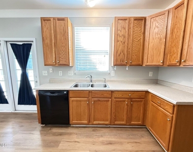 420 Cline Falls Drive - Photo Thumbnail 7