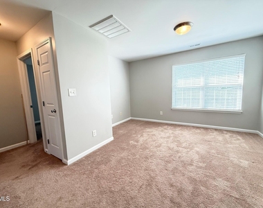 420 Cline Falls Drive - Photo Thumbnail 13