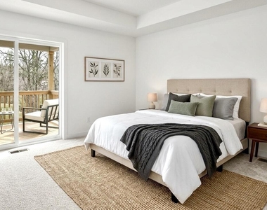 119 N Franklin Street - Photo Thumbnail 10