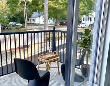 119 N Franklin Street - Photo Thumbnail 12