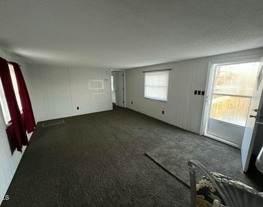 1638 Lickskillet Road - Photo Thumbnail 3