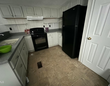 1638 Lickskillet Road - Photo Thumbnail 7