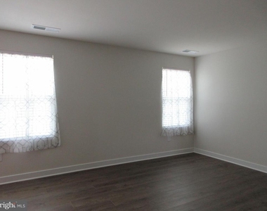 383 Windflower Drive - Photo Thumbnail 3