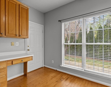 5316 Corinthian Way - Photo Thumbnail 15