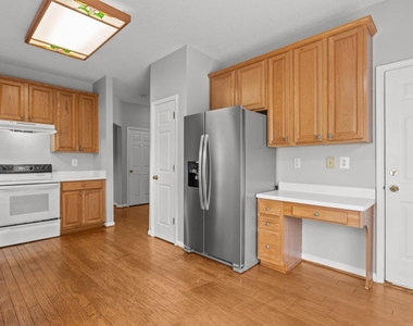 5316 Corinthian Way - Photo Thumbnail 16