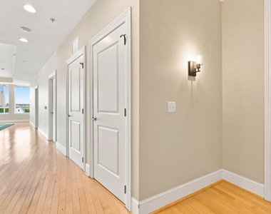 400 W North Street - Photo Thumbnail 36