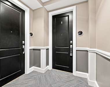 400 W North Street - Photo Thumbnail 34