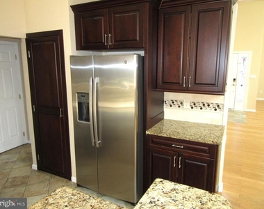 20 Doolin Bay Drive - Photo Thumbnail 2