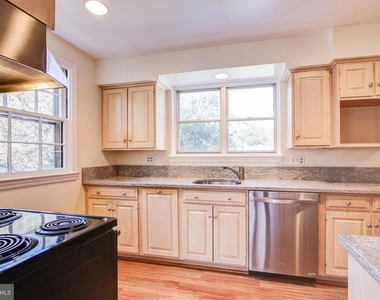 4721 Yuma Street Nw - Photo Thumbnail 13