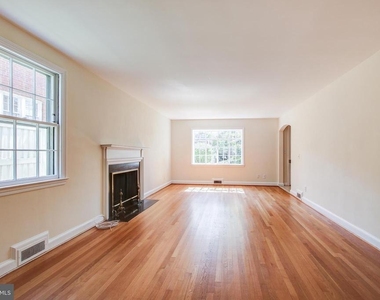4721 Yuma Street Nw - Photo Thumbnail 5