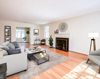 4721 Yuma Street Nw - Photo Thumbnail 3
