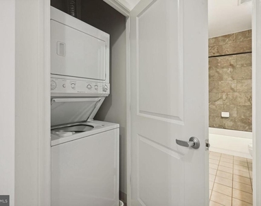 1111 25th Street Nw - Photo Thumbnail 13