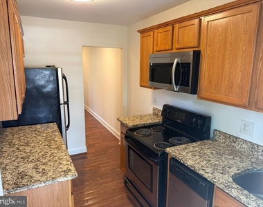 5501 Foote St. Ne - Photo Thumbnail 3