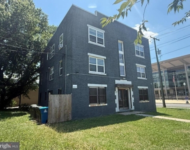 5501 Foote St. Ne - Photo Thumbnail 2